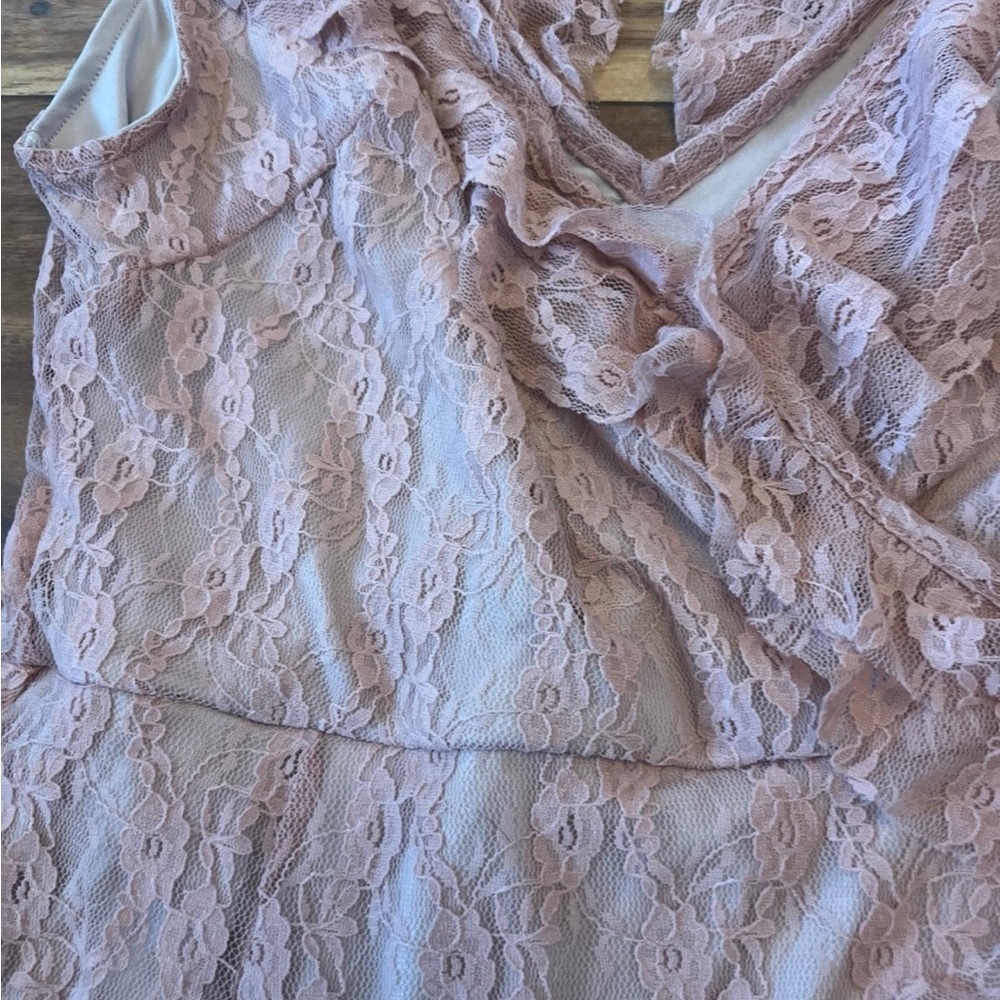 Kimchi Blue Lace Midi Dress in Blush Pink - Picture 2 of 6